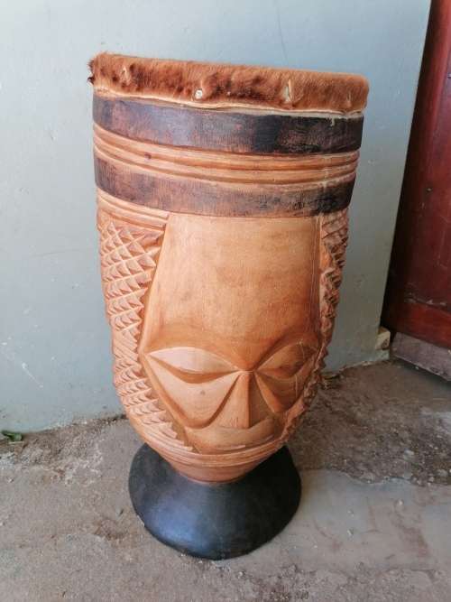 Lovely large african drum