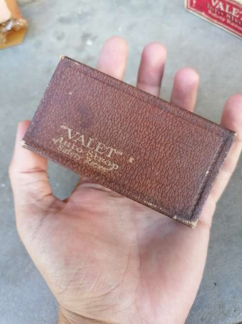 Rare find in box a Valet Auto Strop 99 Safety Razor + new in box  valet strop