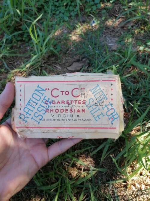 Rare find c to c cigarettes Rhodesia virginia box/holder