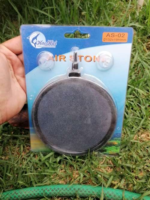 13cm aquarium air stones.. 5 available bid per item