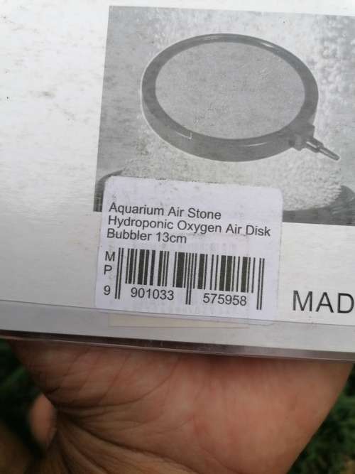 13cm aquarium air stones.. 5 available bid per item