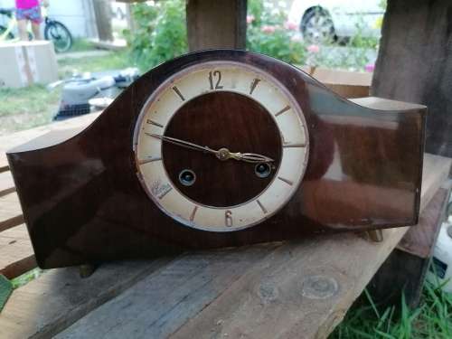 Vintage German clock. Working condition with key