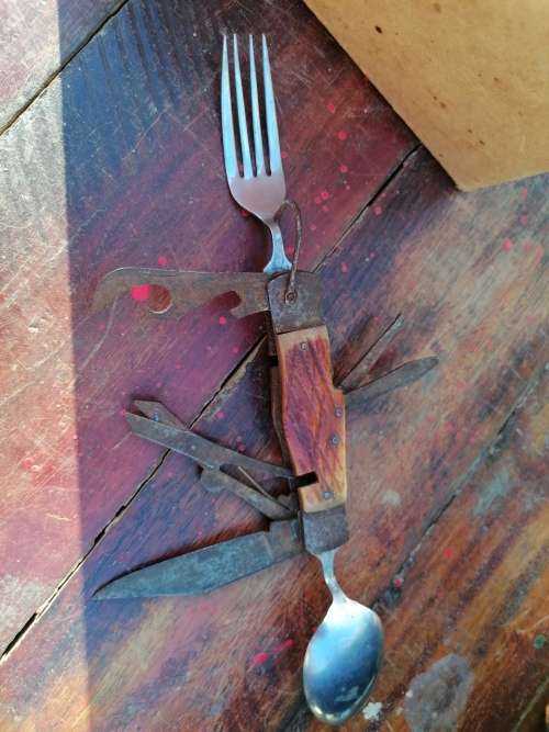Vintage pock knife set