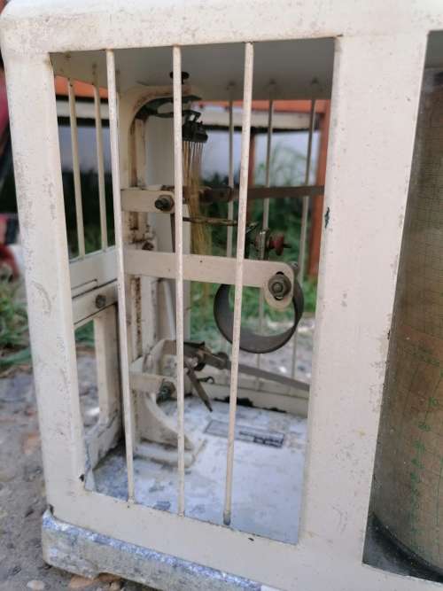 Lambrecht 252 Thermo-Hygrograph. Untested selling as is
