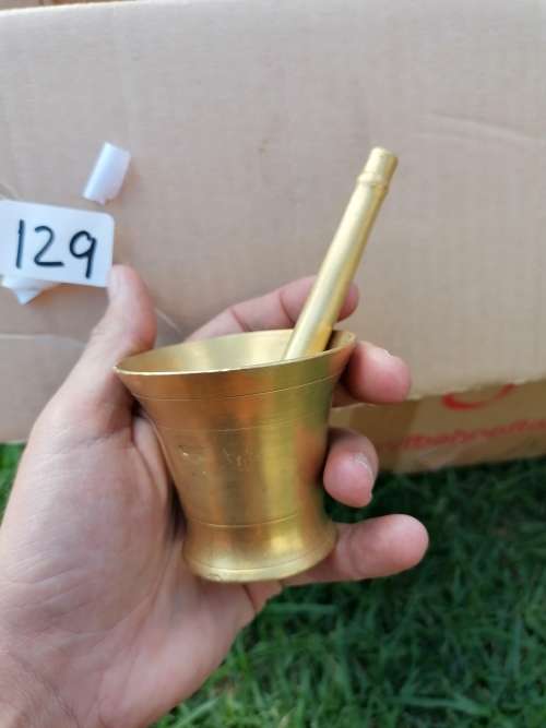 Minature mortar and pestle