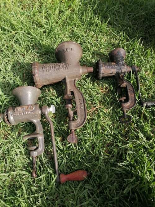 Joblot old mincers. Condition as per picture