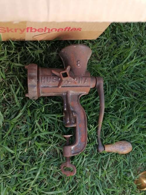 Mincer for spares. Do have some rust