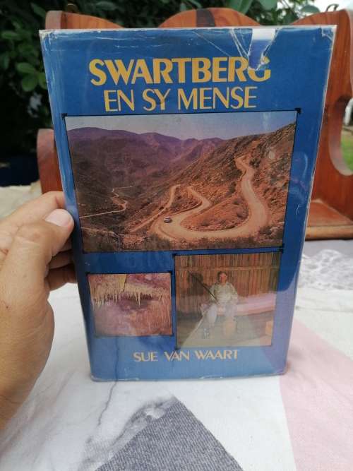 Swartberg En Sy Mense / Sue Van Waart