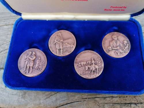 Montana Bicentennial medal collection produced by Roche jaune inc