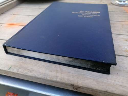 Signed by Graeme Pollock ** The ALLIED Book of S.A. Sport and Sports Records 1987
