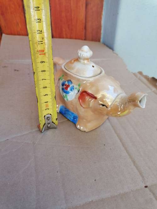Small vintage elephant kettle. Condition as per picture