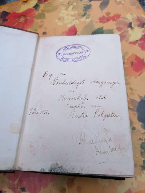 Old Cape Colony: A Chronicle of Her Men and Houses from 1652-1806 Book by Alys Fane Trotter