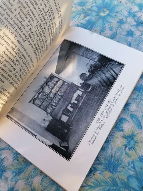 ILLUSTRATED GUIDE TO THE KOOPMANS DE WET HOUSE 1945