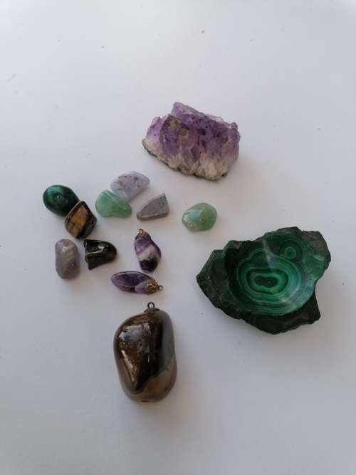 Mix crystals and gems