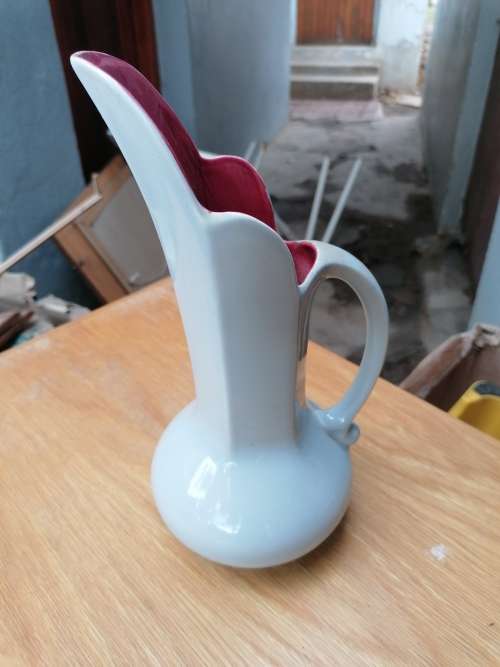 Vintage crown devon Picher