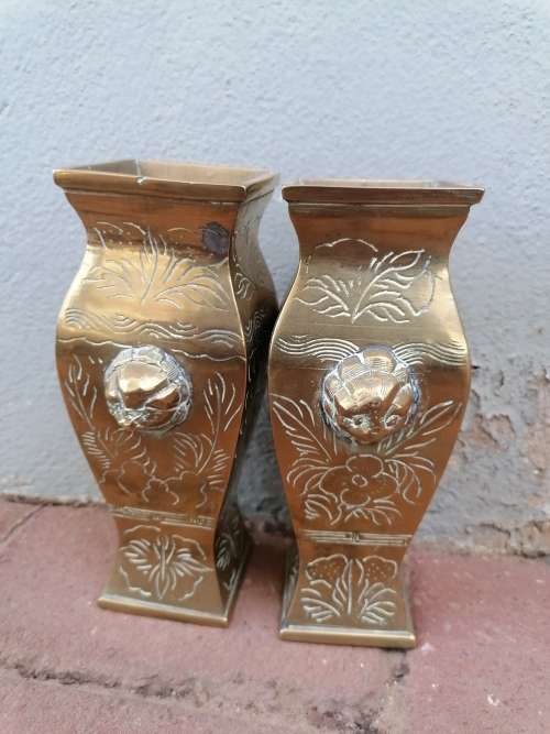 Antique ChineseBrass Vase W/Etched FOO DOGS & Flowers