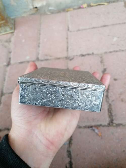 Vintage holder with great details