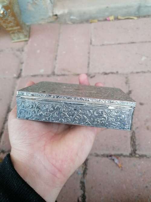 Vintage holder with great details