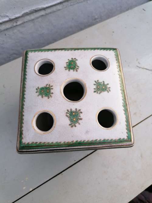 VINTAGE CERAM KNIGHTS HOLDER