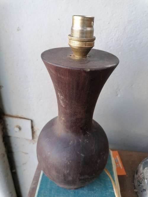 Antieke stinkhout lamp