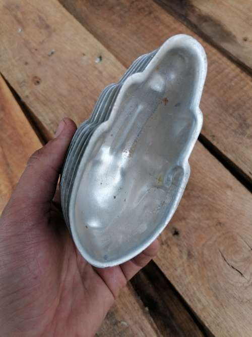 6 Vintage Aluminium Metal Jelly Baking Nutbrown Molds Rabbit Shaped
