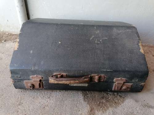 AN EARLY TO MID 20TH CENTURY GERALDO PIANO ACCORDION
