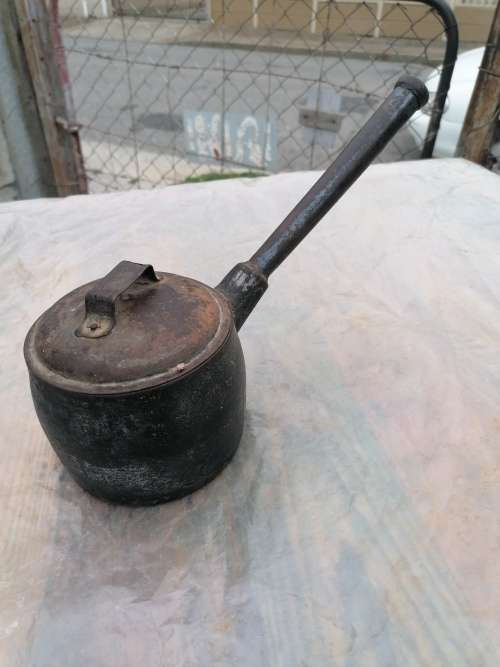Rare find a Antique Cast Iron J & J Siddons No 2 Saucepan 1 1/2 Pints West Bromwich.