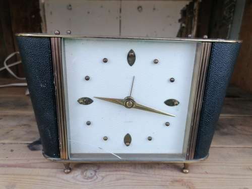 Working condition Vintage Smiths Sectric Leather Mantel Clock. Condition as per picture