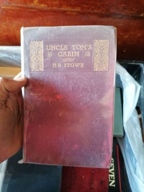 UNCLE TOM`S CABIN  HB STOWE