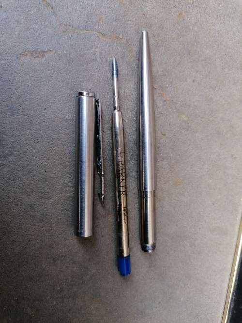 Parker pen needs ink. Other one no point