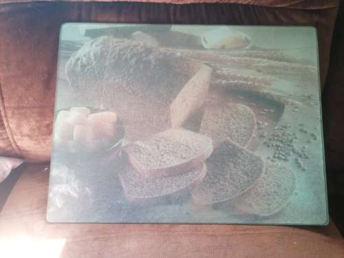 Glass cutting board