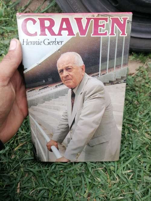 CRAVEN deur Hennie Gerber.