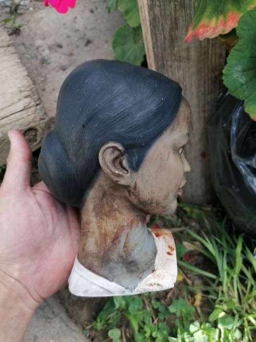 Pair of Vintage head figures from the 1960s.