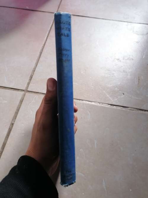Esther Terry Wright. Pilots Wife`s Tale. A WW2 First Edition hardback book