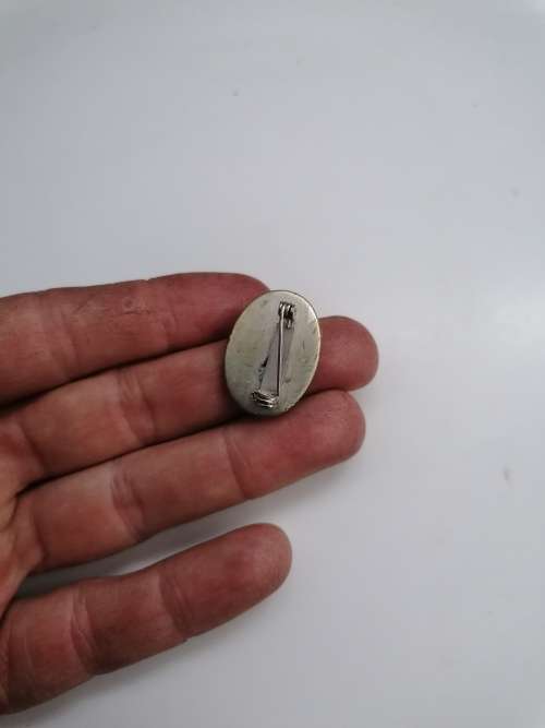 Small vintage brooch