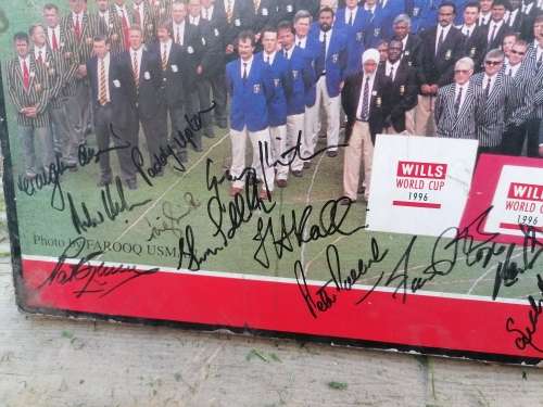 RARE FIND WILLS WORLD CUP 1996 PHOTO ON BOARD SIGNED BY SA TEAM