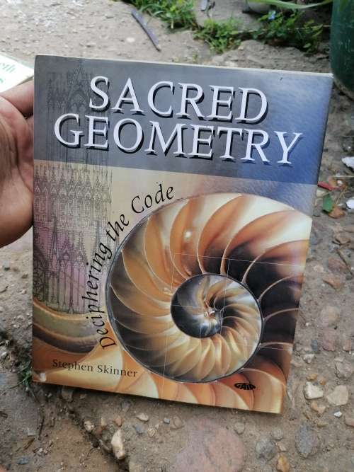 Sacred Geometry: Deciphering the Code Book by Stephen Skinner
