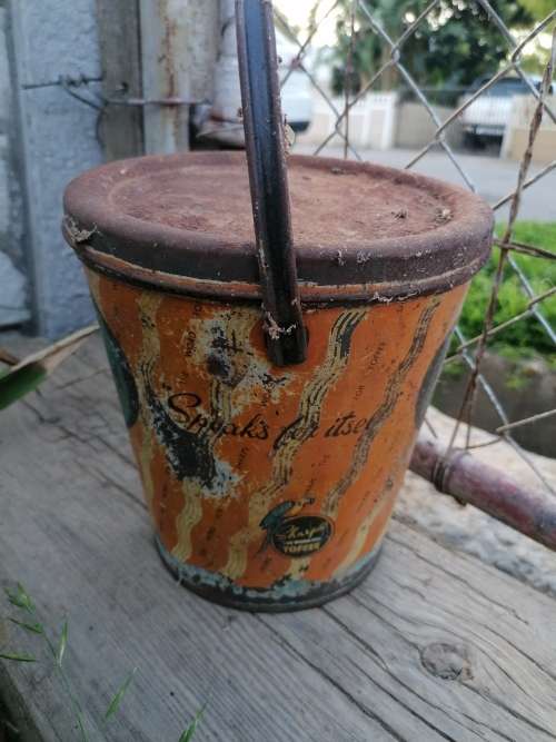 Rare find - Vintage Sharps Super-Kreem Toffee Tin