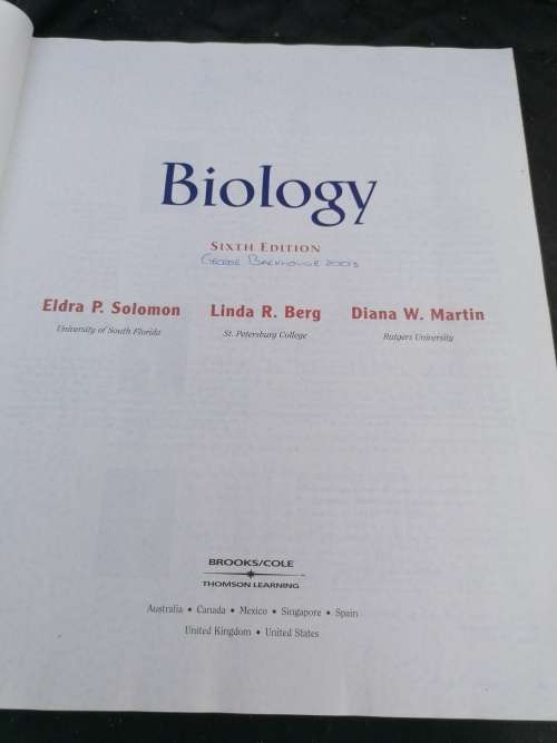 Biology by Diana W. Martin Linda R. Berg Eldra P. Solomon Hardcover 6th Ed cd included.