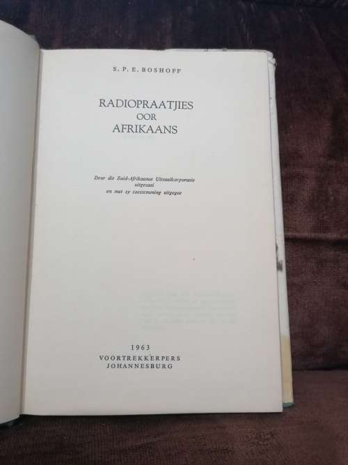 RADIOPRAATJIES OOR AFRIKAANS - S P E BOSHOFF (1960)