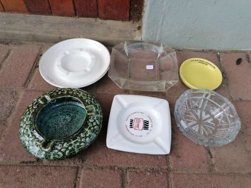 Joblot ashtrays