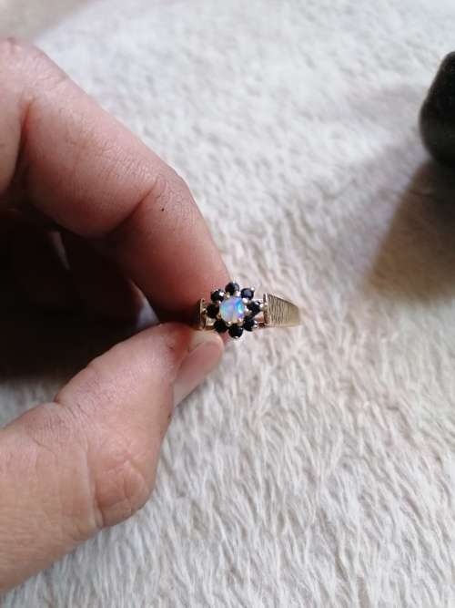 Stunning vintage Natural Opal & Blue Sapphire 9K Solid gold