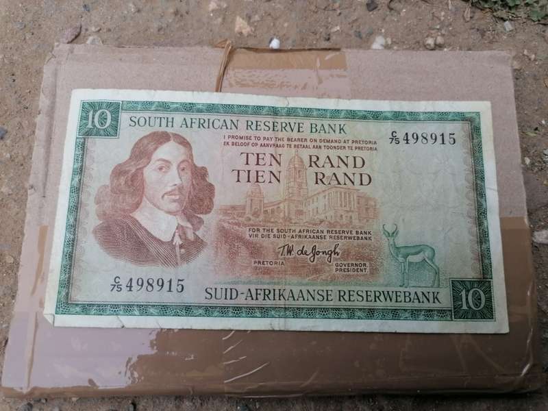 Old South African R10 note