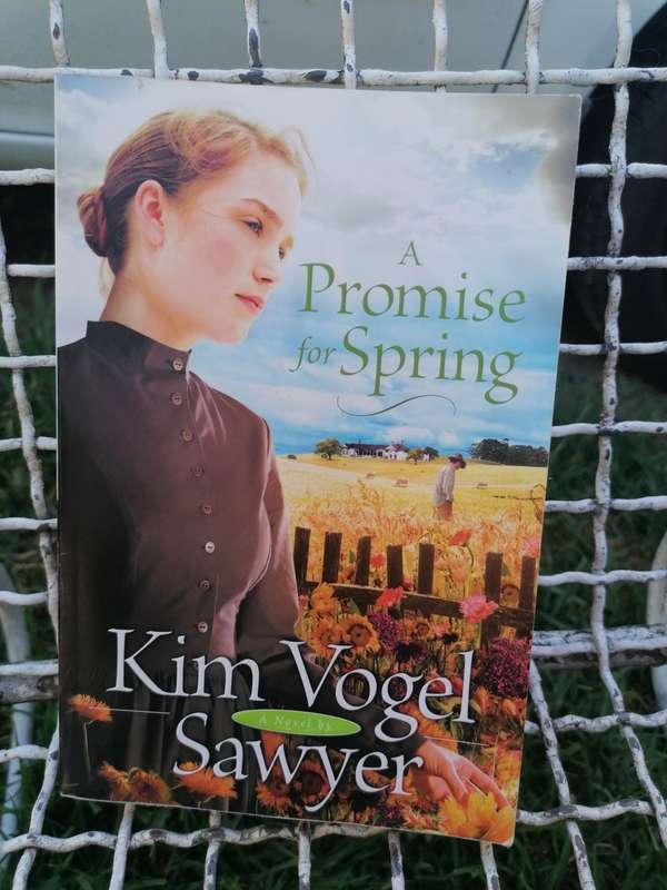 A Promise for Spring by Sawyer, Kim Vogel