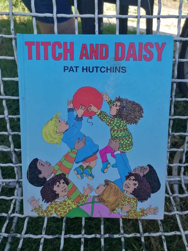 Titch and daisy pat hutchins