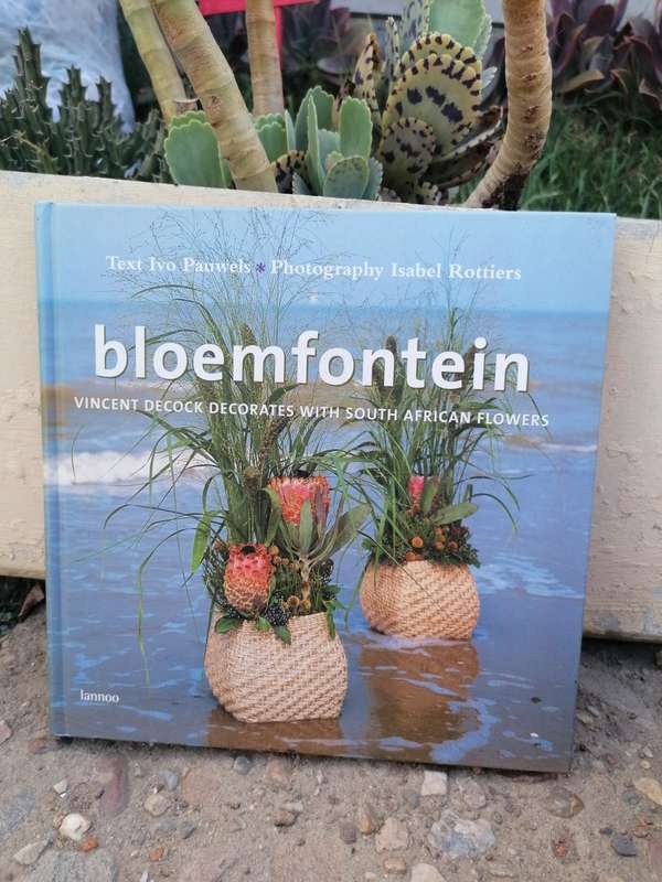 Bloemfontein : Vincent Decock Decorates with South African Flowers