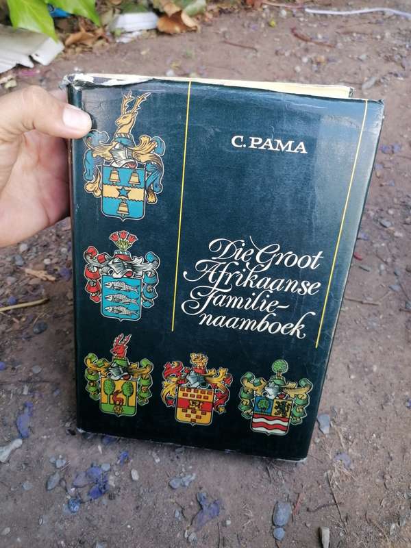 Die groot Afrikaanse familienaamboek