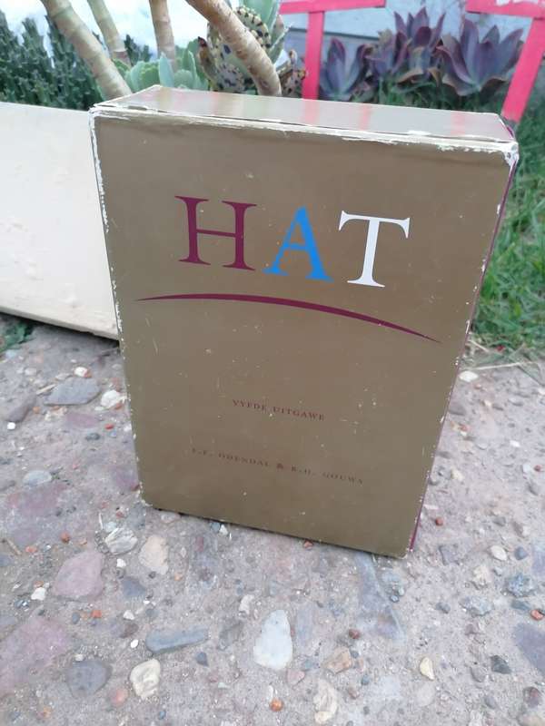 HAT - Verklarende Handwoordeboek