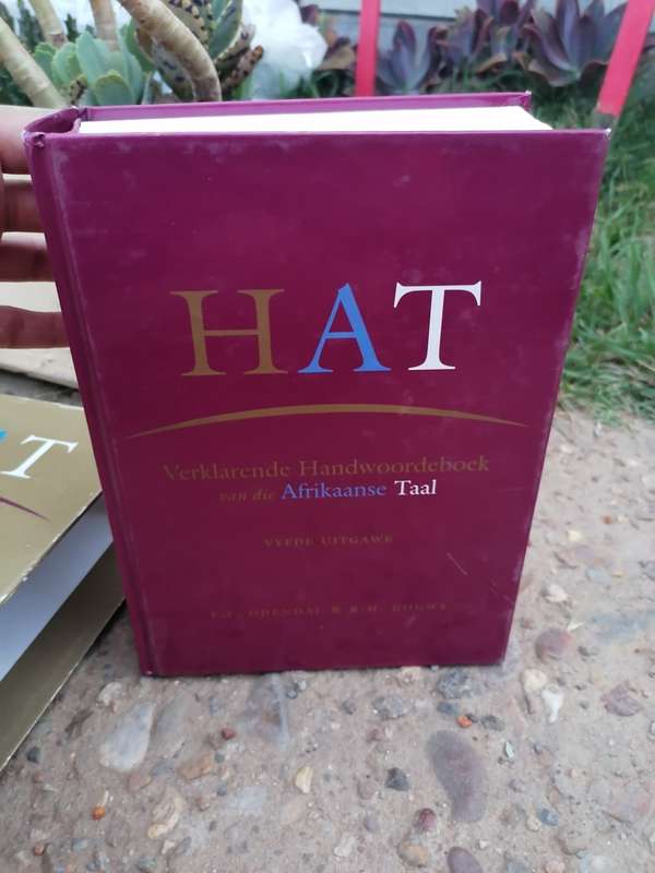 HAT - Verklarende Handwoordeboek