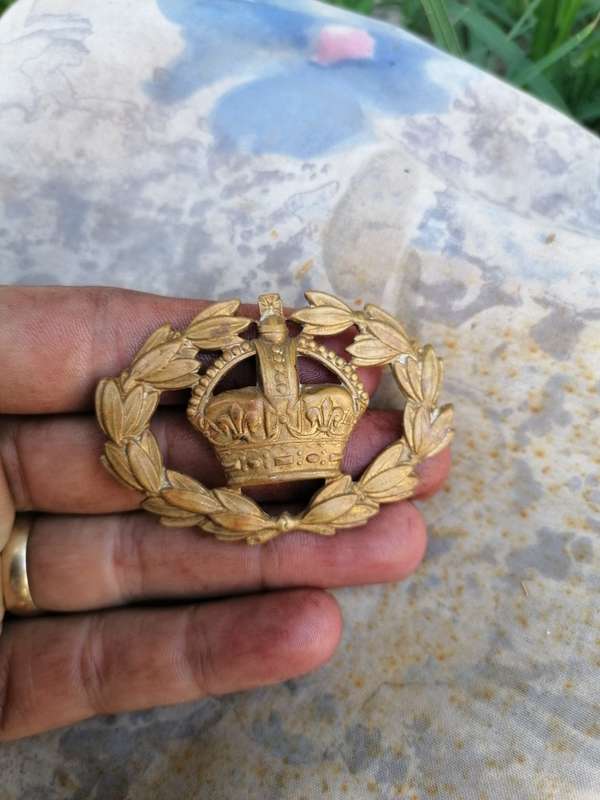 Royal Army Warrant Officer rank badge